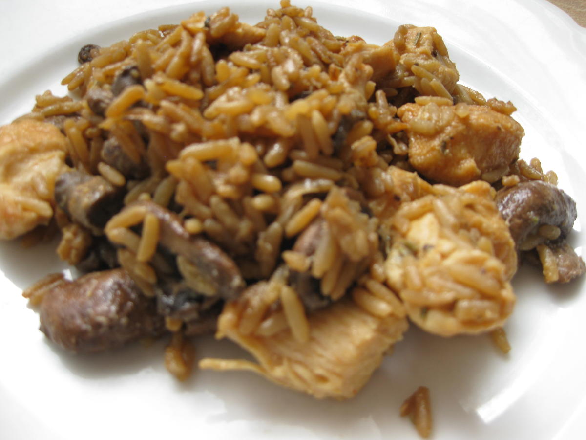 Putengulasch mit braunen Champignons - Rezept - kochbar.de