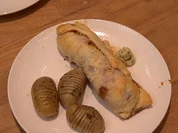 Steaks im Blätterteig mit Hasselback-Kartoffeln - Rezept - Bild Nr. 2