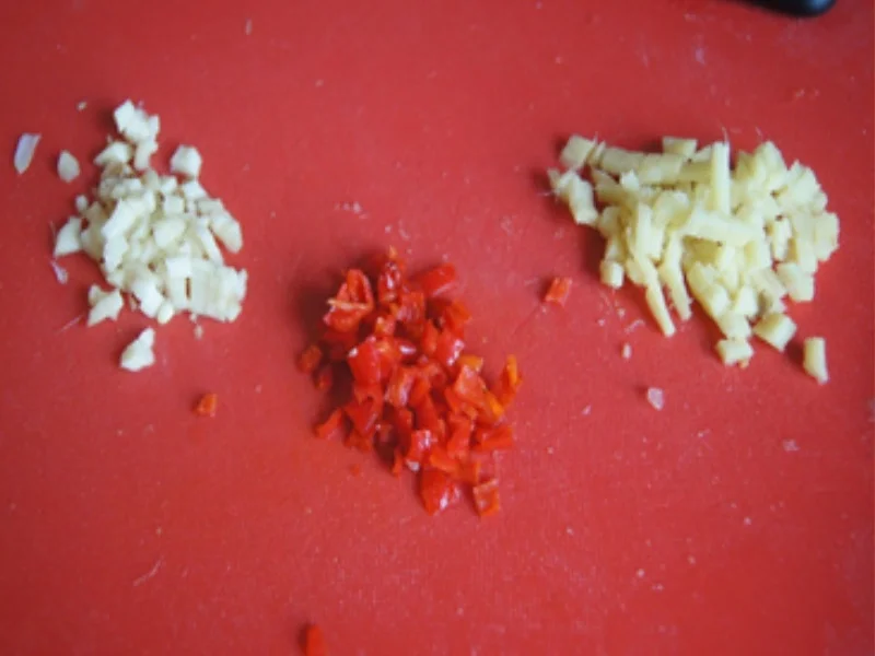 Rezept: Gebratene Nudeln mit Putenbrustfilet Bild Nr. 17 Gebratene Nudeln mit Putenbrustfilet - Rezept - Bild Nr. 17