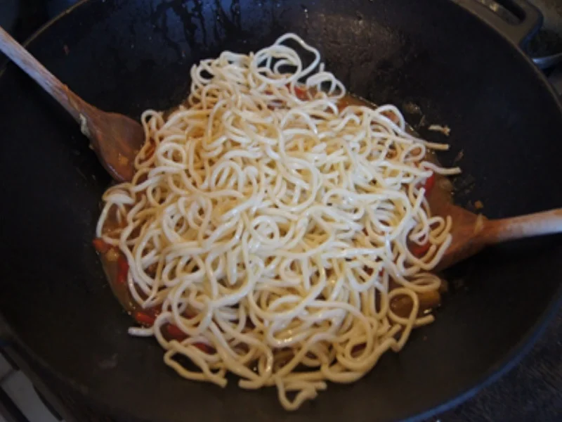 Rezept: Gebratene Nudeln mit Putenbrustfilet Bild Nr. 31 Gebratene Nudeln mit Putenbrustfilet - Rezept - Bild Nr. 31