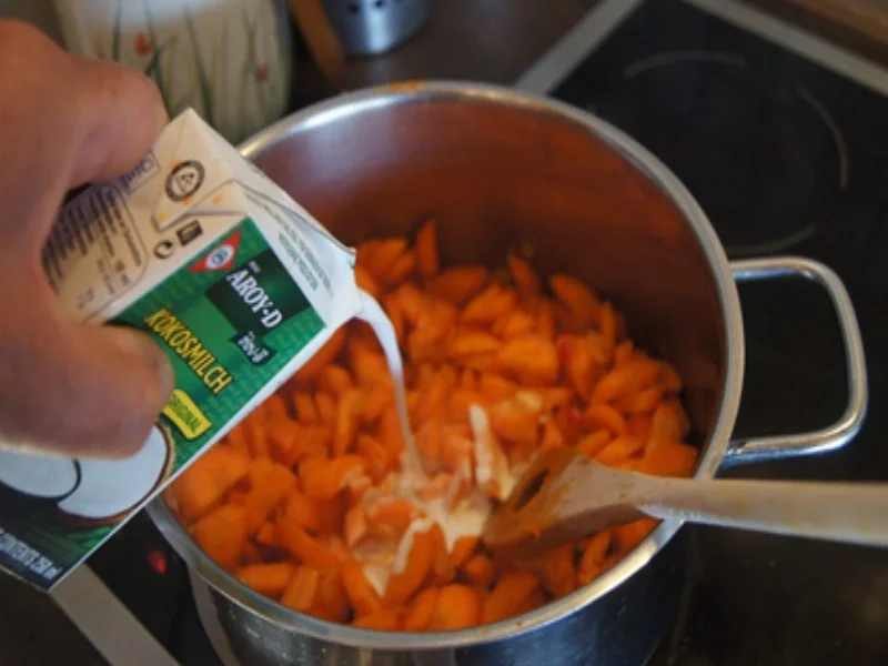 Asiatische Möhrensuppe mit Honig-Putenspießen - Rezept - Bild Nr. 14