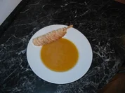 Rezept: Kartoffel-Karottensuppe mit Scampispieร Kartoffel-Karottensuppe mit Scampispieร - Rezept