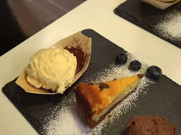 Variation von Schokolade mit Früchten - Rezept - Bild Nr. 2