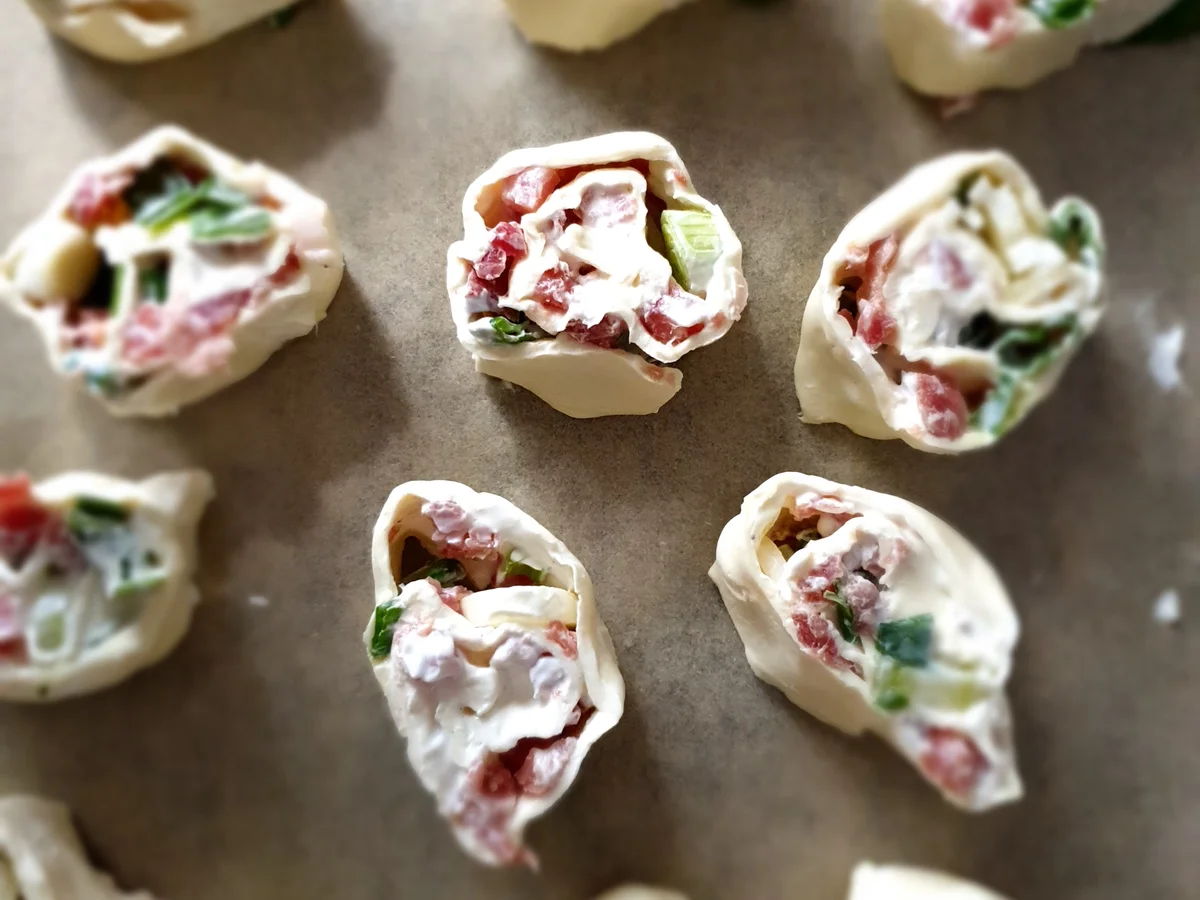 Flammkuchenrollen aus Blätterteig - Rezept - Bild Nr. 10390