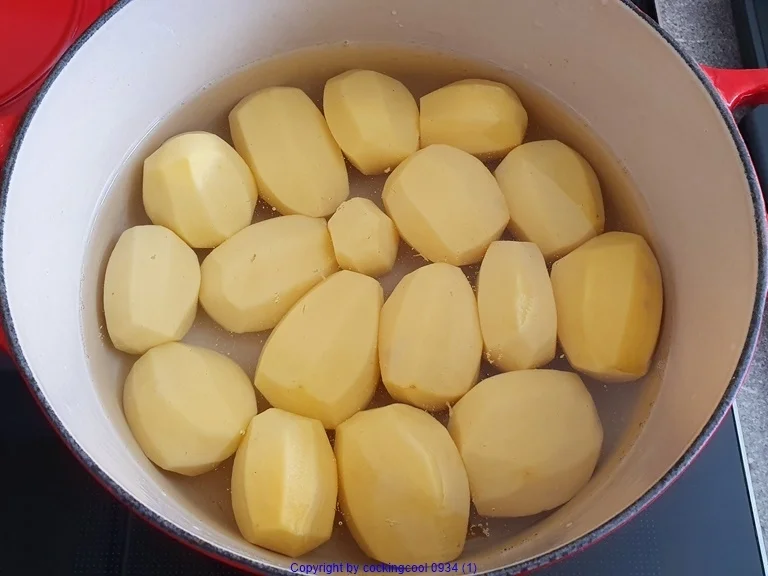 Pastinakeneintopf mit panierten Kalbsschnitzelchen - Rezept - Bild Nr. 4