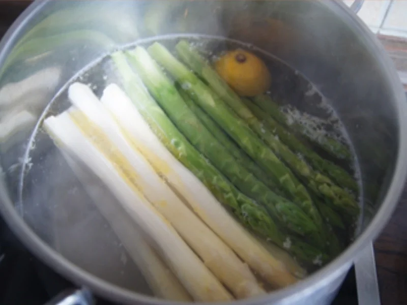 Spargelmix mit Orangensauce, Prager Schinken und Drillingen - Rezept - Bild Nr. 5