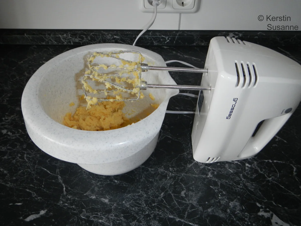 Rezept: Quark-Aprikosen-Kuchen Bild Nr. 5 Quark-Aprikosen-Kuchen - Rezept - Bild Nr. 5