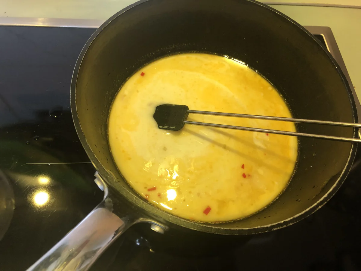 Linguine mit Riesengarnelen und Muscheln in Kokos-Weißwein-Sauce - Rezept - Bild Nr. 6