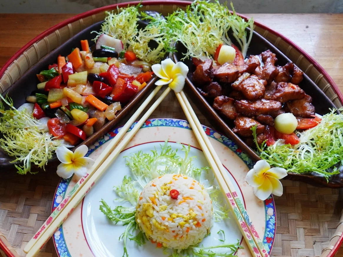 Schweinefleisch mit Melonen-Cap Cay und himmlischer Mandarin Blütenreis - Rezept - Bild Nr. 2