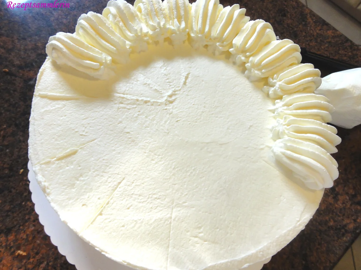 Biskuit:   eine " BEERIGE " ~ TORTE - Rezept - Bild Nr. 10441