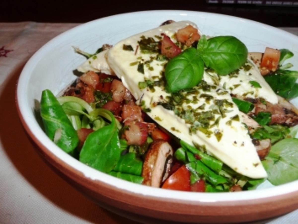 Feldsalat Mit Warmen Ziegenkase Rezept Kochbar De