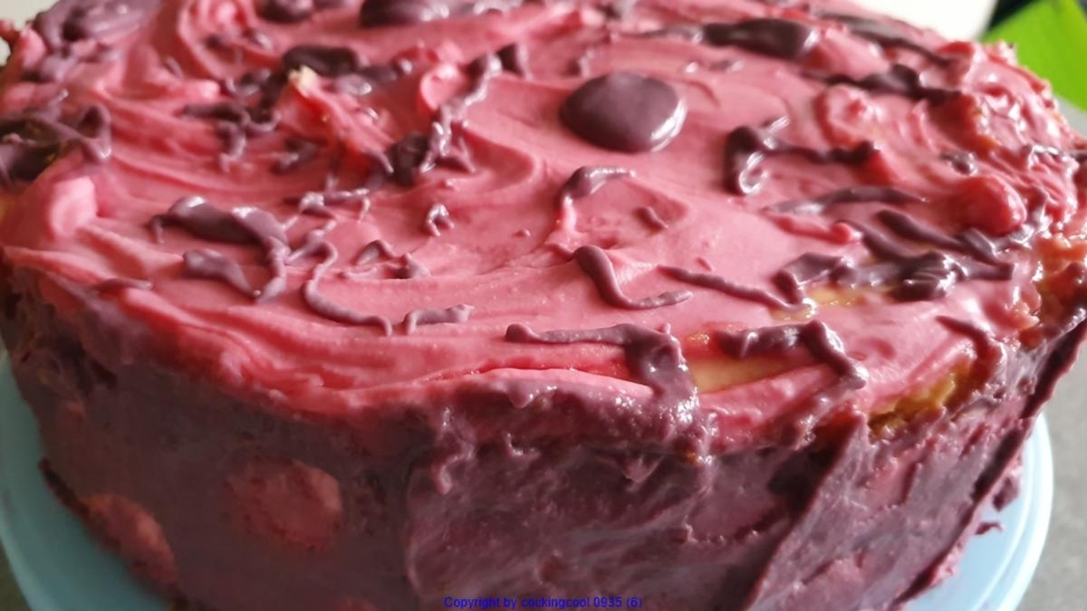 Erdbeerceme Torte ohne Schnickschnack aber besonders im Geschmack - Rezept - Bild Nr. 6