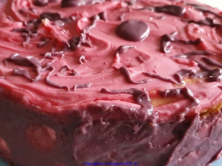 Erdbeerceme Torte ohne Schnickschnack aber besonders im Geschmack - Rezept - Bild Nr. 6