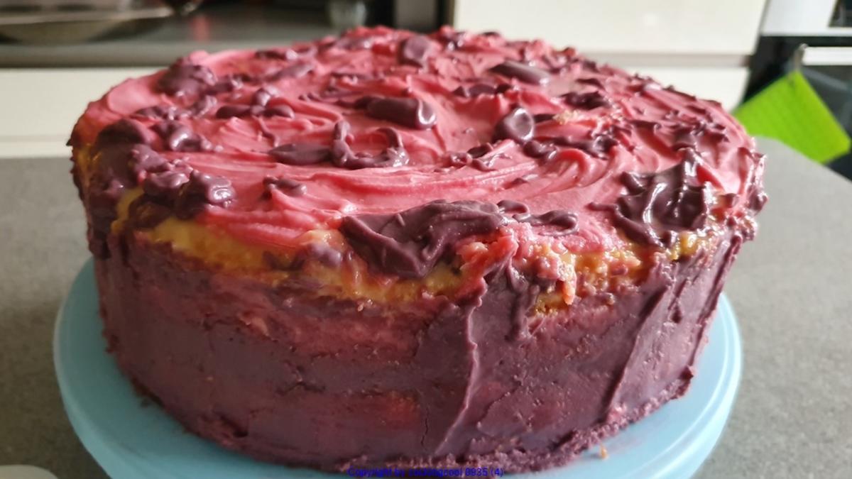 Erdbeerceme Torte ohne Schnickschnack aber besonders im Geschmack - Rezept - Bild Nr. 2