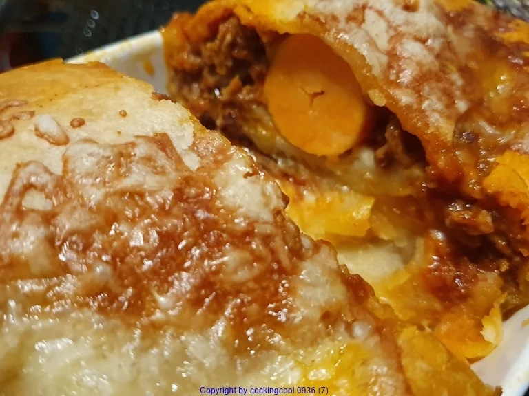 Bolognese in der Pizzateig Rolle als kleine Zwischenmahlzeit - Rezept - Bild Nr. 10423