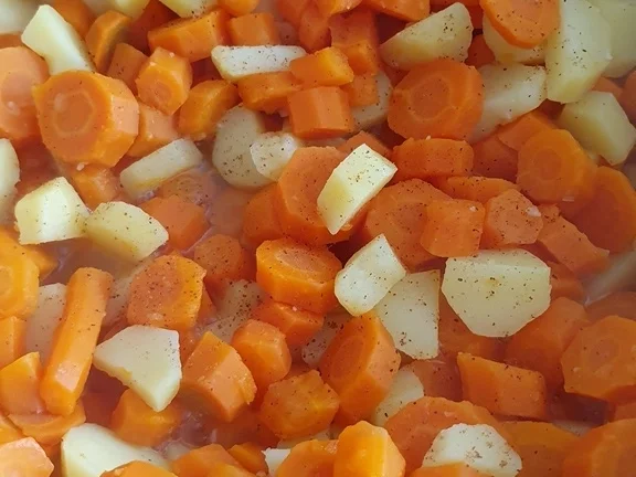 Putengulasch mit Pilzen schnell gemacht - Rezept - Bild Nr. 10