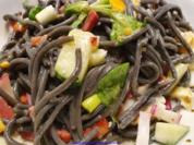 Spiegelei; Pasta; Salat - Rezept - Bild Nr. 10420