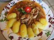 Schweinefilet süß-sauer mit Drillingen und Salat - Rezept - Bild Nr. 2