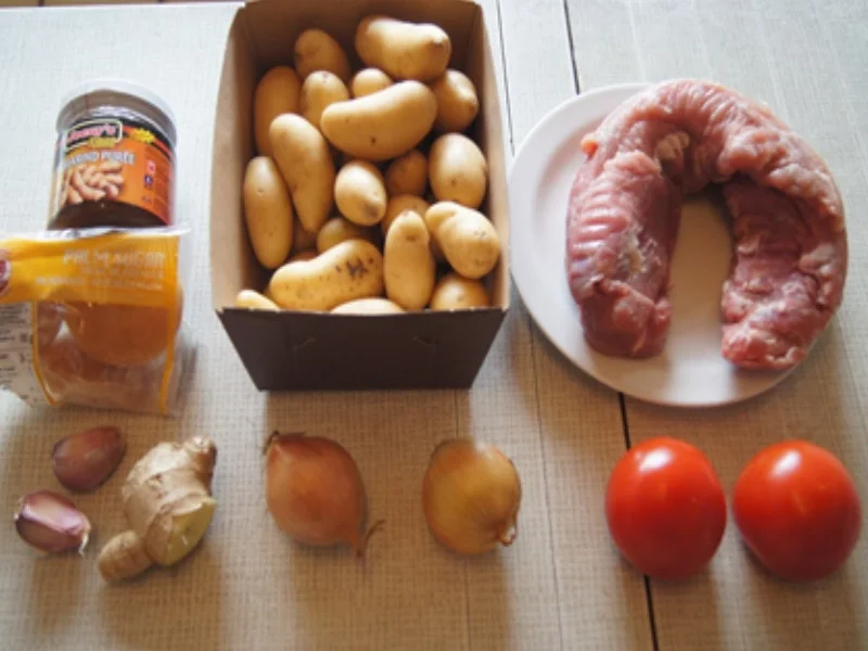 Rezept: Schweinefilet süß-sauer mit Drillingen und Salat Bild Nr. 3 Schweinefilet süß-sauer mit Drillingen und Salat - Rezept - Bild Nr. 3