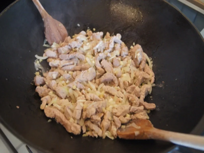 Rezept: Schweinefilet süß-sauer mit Drillingen und Salat Bild Nr. 17 Schweinefilet süß-sauer mit Drillingen und Salat - Rezept - Bild Nr. 17