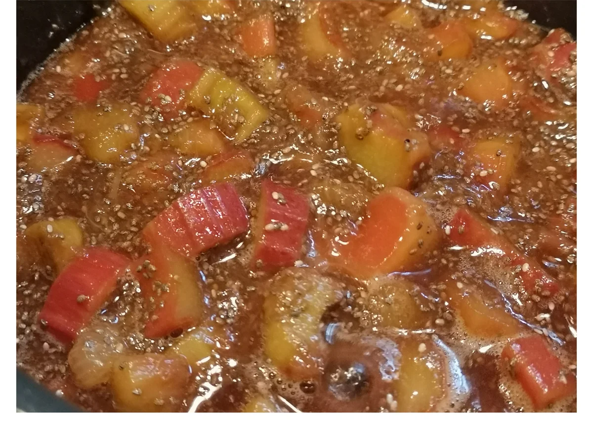 Rezept: BiNe` S RHABARBER CHIA MARMELADE Bild Nr. 3 BiNe` S RHABARBER CHIA MARMELADE - Rezept - Bild Nr. 3