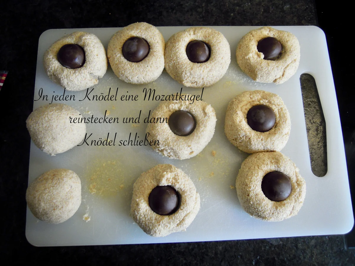 Salzburger Mozart Knödel mit  Mandel Brösel - Rezept - Bild Nr. 11