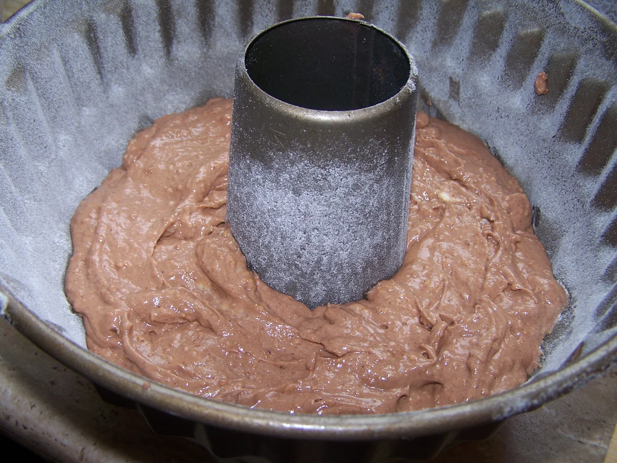 Orangen-Punsch- Kuchen mit Schokolade - Rezept - Bild Nr. 10435