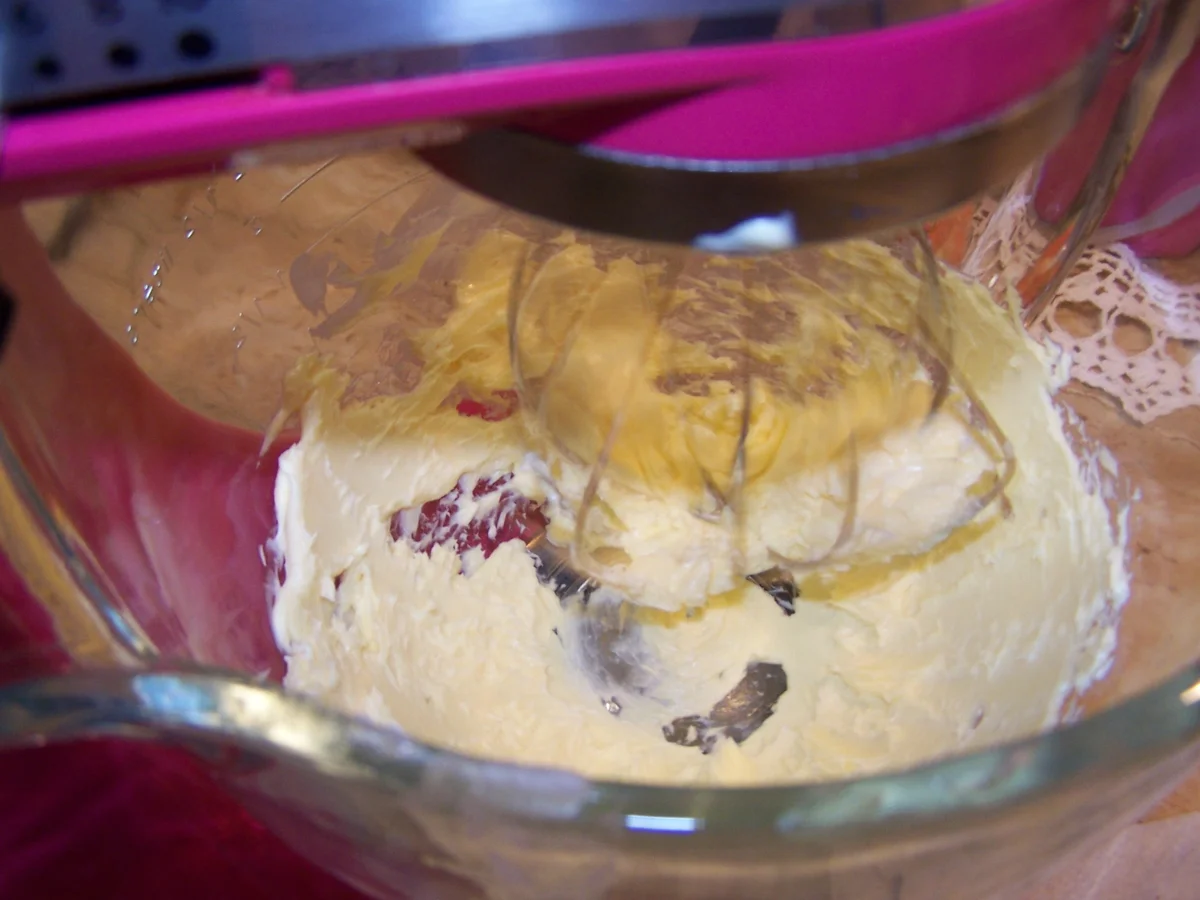 Orangen-Punsch- Kuchen mit Schokolade - Rezept - Bild Nr. 10446