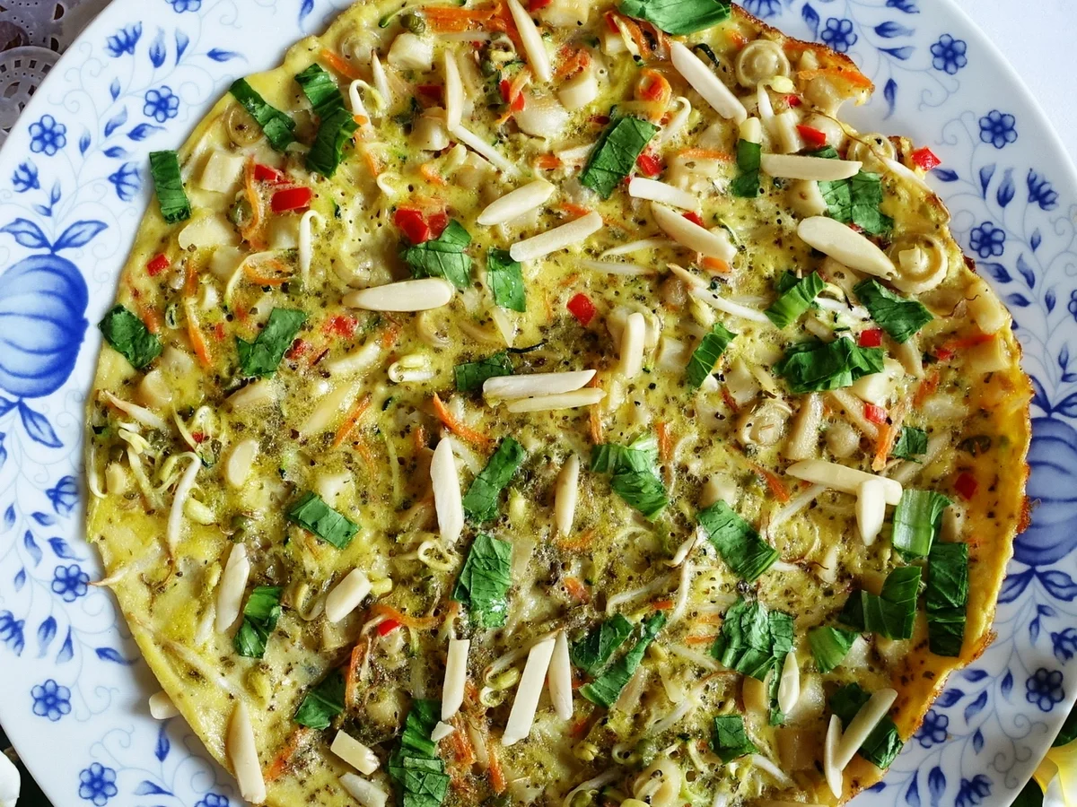 Rezept: Buntes Shimeji-Pilzomelette Bild Nr. 2 Buntes Shimeji-Pilzomelette - Rezept - Bild Nr. 2