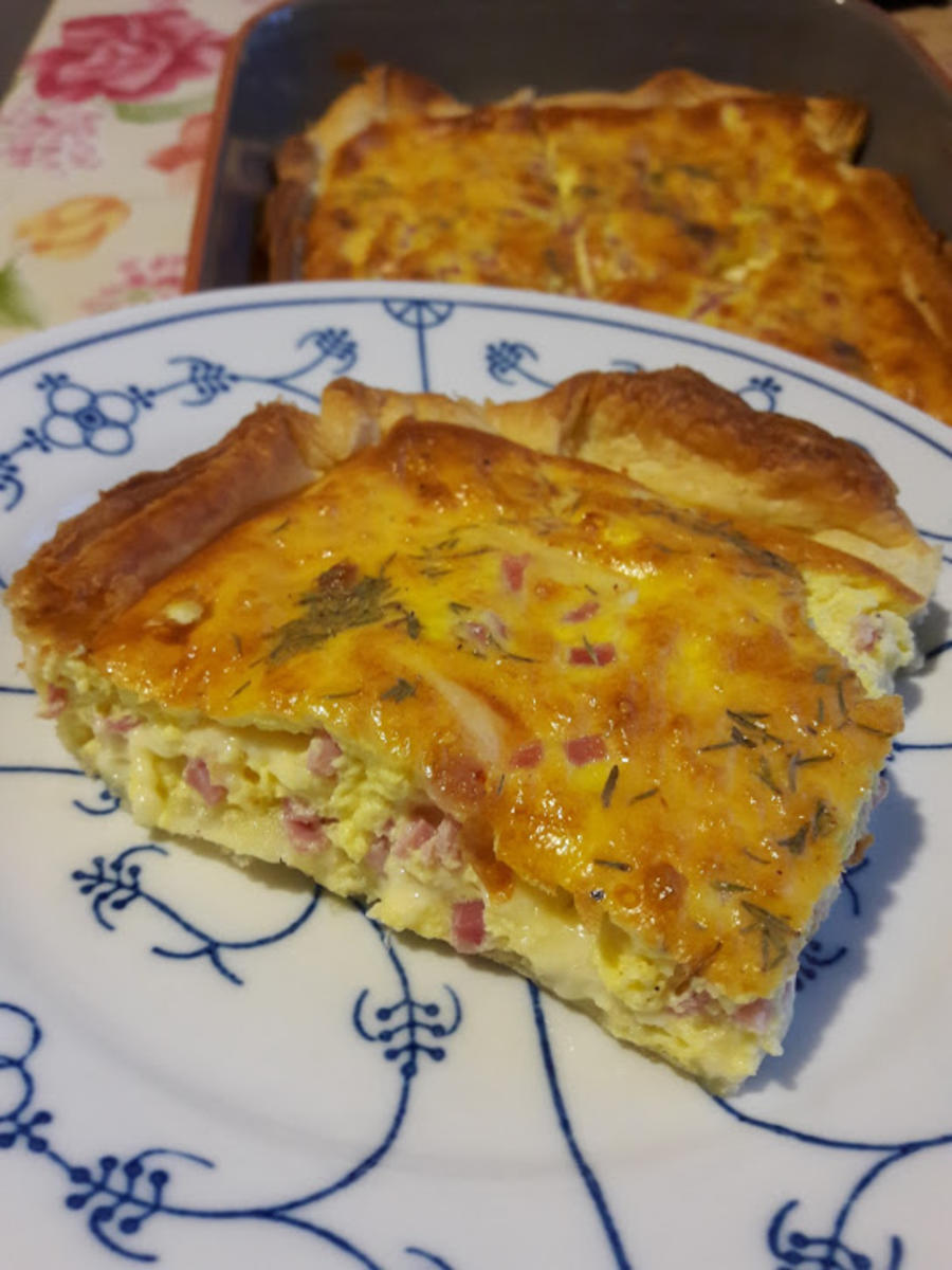 Quiche Lorraine mit Blätterteig - Rezept - kochbar.de