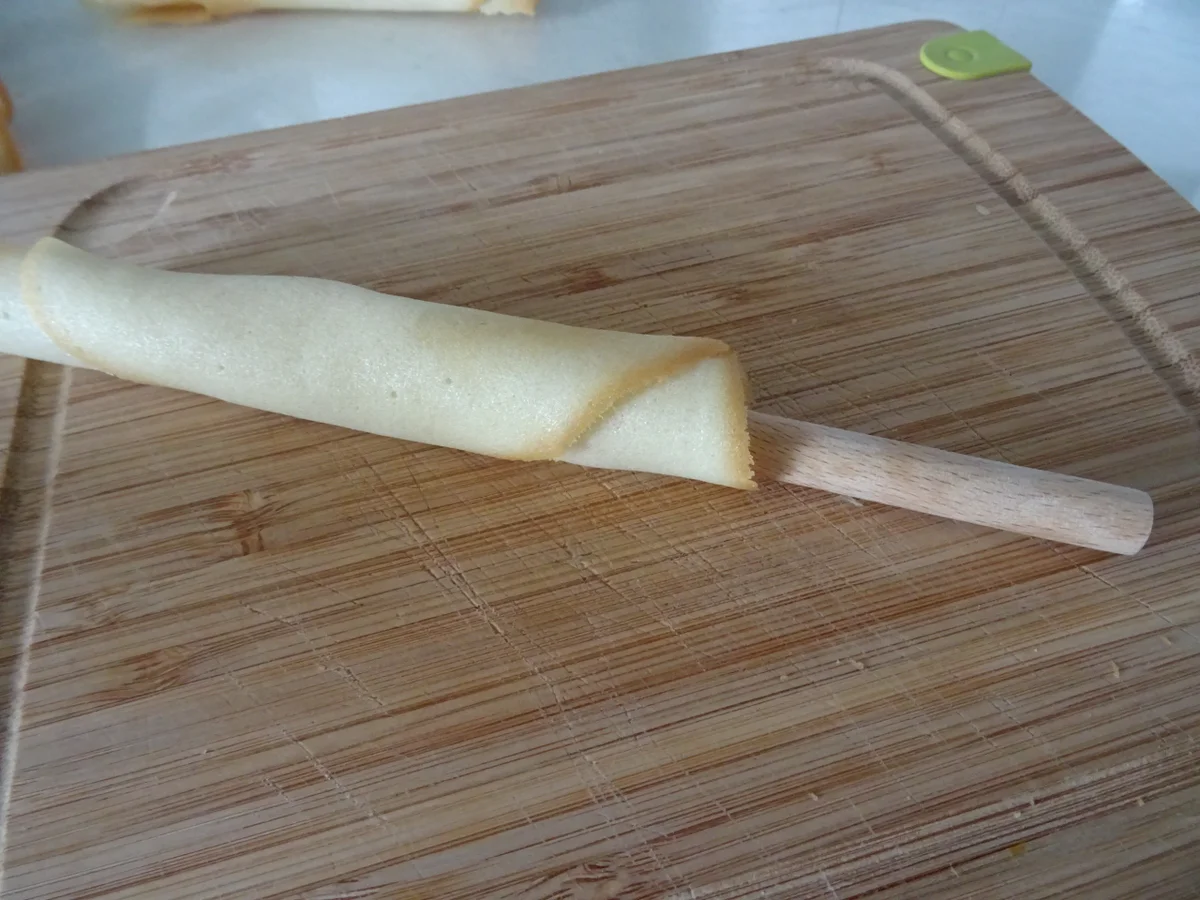 "Zigarren"-Hippen - Rezept - Bild Nr. 3