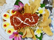Hartgekochte Eier auf Balado Art mit Krabbenbrot - Rezept - Bild Nr. 2