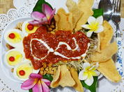 Hartgekochte Eier auf Balado Art mit Krabbenbrot - Rezept - Bild Nr. 2