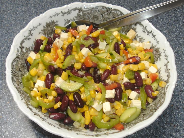 Mais Kidneybohnen Gurkensalat - einfach - von Backfee1961 Mais Kidneybohnen Gurkensalat - einfach - von Backfee1961
