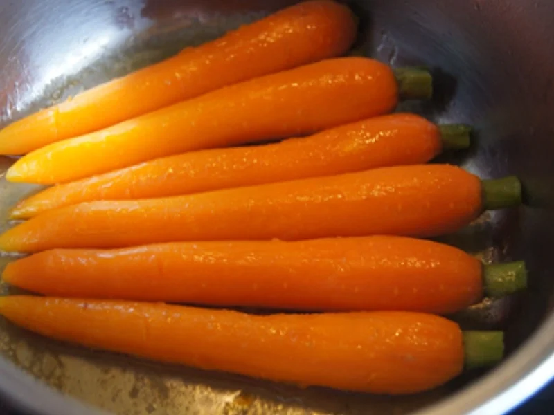 Rezept: Schlemmerfilet mit Honig-Bundmöhren, Senfsauce und Kartoffeln Bild Nr. 8 Schlemmerfilet mit Honig-Bundmöhren, Senfsauce und Kartoffeln - Rezept - Bild Nr. 8