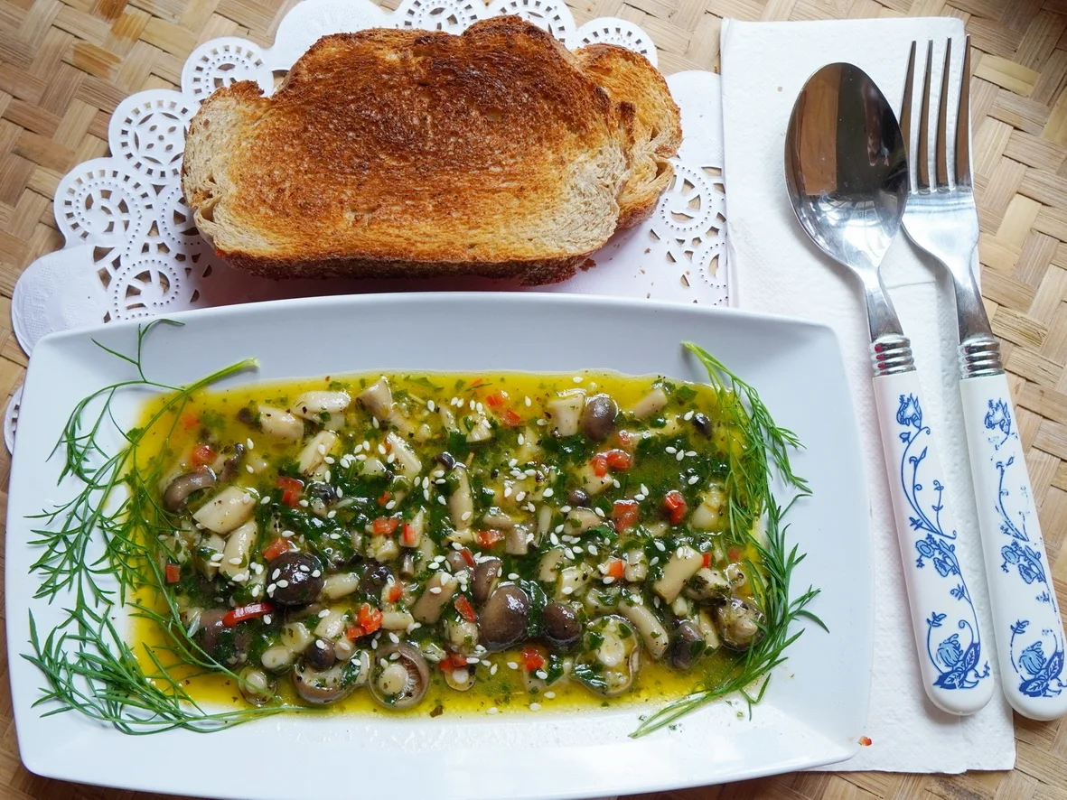 Warmer Pilzsalat – Insalata di funghi alla Trentino - Rezept - Bild Nr. 2