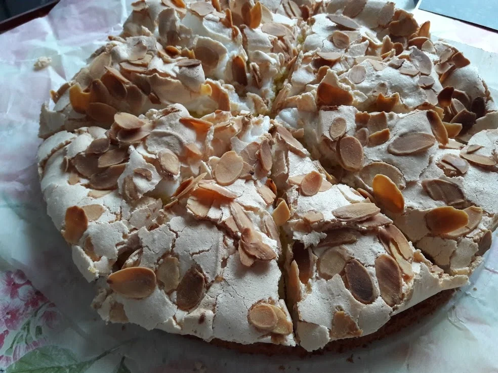 Rhabarbertorte mit Baiser - Rezept - Bild Nr. 10464