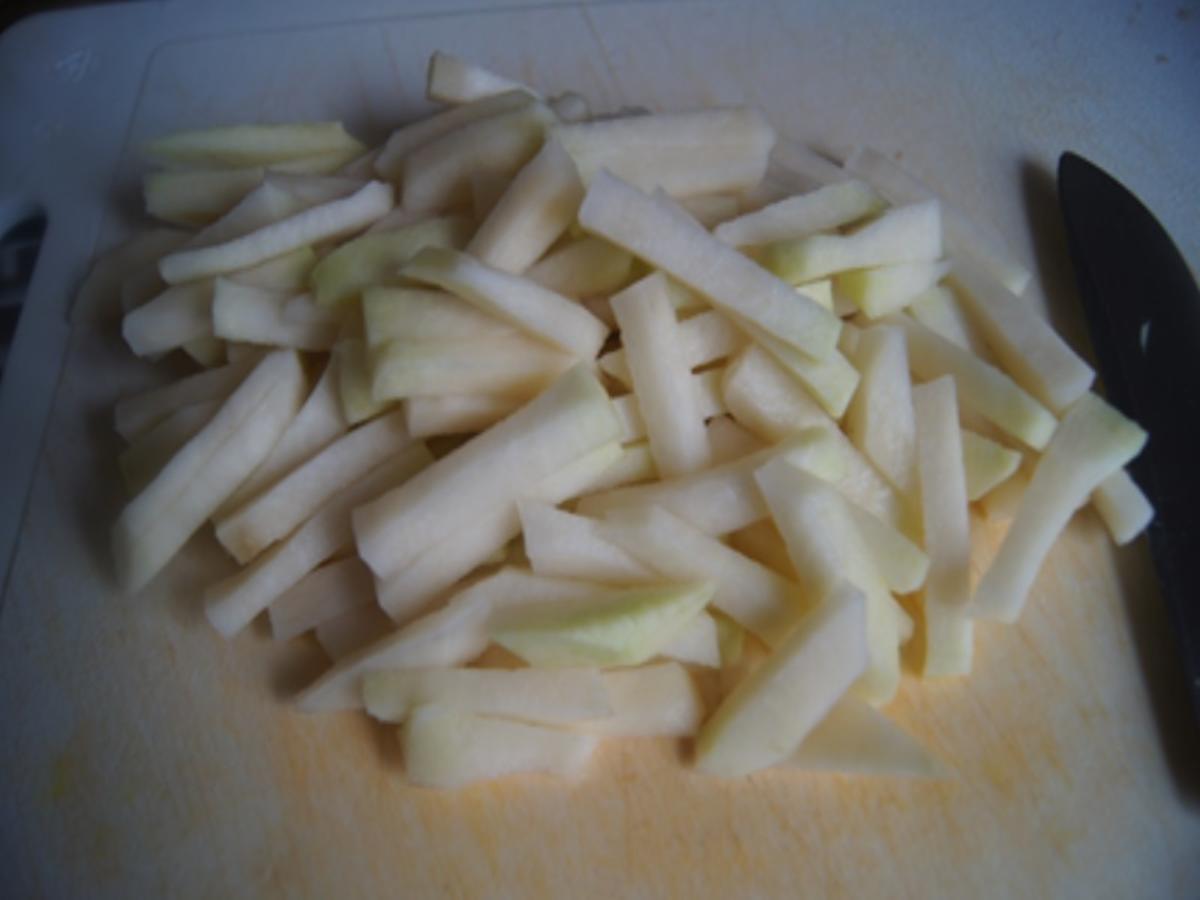 Maisfrikadellen mit Rahmkohlrabi und Kartoffelstampf - Rezept - Bild Nr. 10