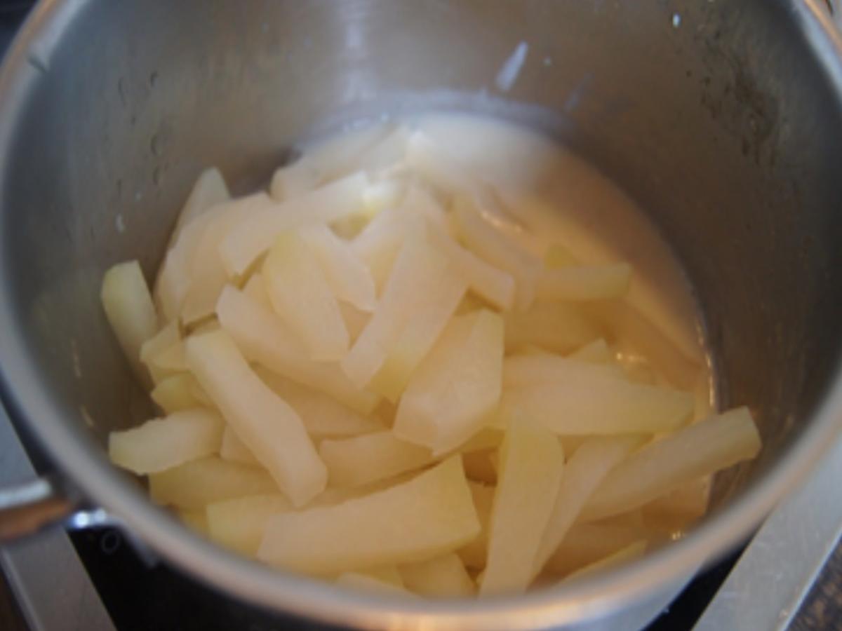 Maisfrikadellen mit Rahmkohlrabi und Kartoffelstampf - Rezept - Bild Nr. 11