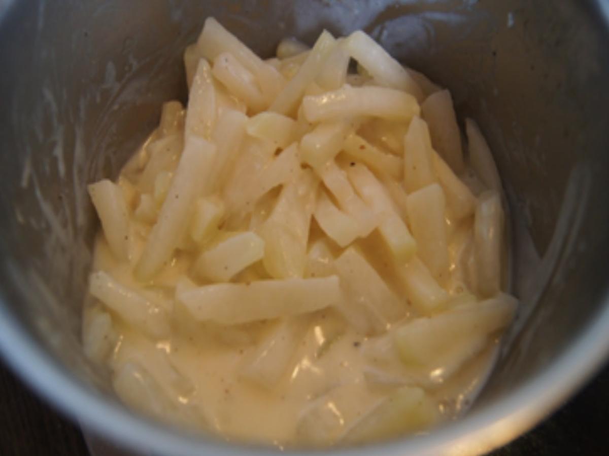 Maisfrikadellen mit Rahmkohlrabi und Kartoffelstampf - Rezept - Bild Nr. 13