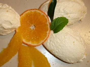 Rezept: Weißes Schokoladenmousse mit Honig Weißes Schokoladenmousse mit Honig - Rezept