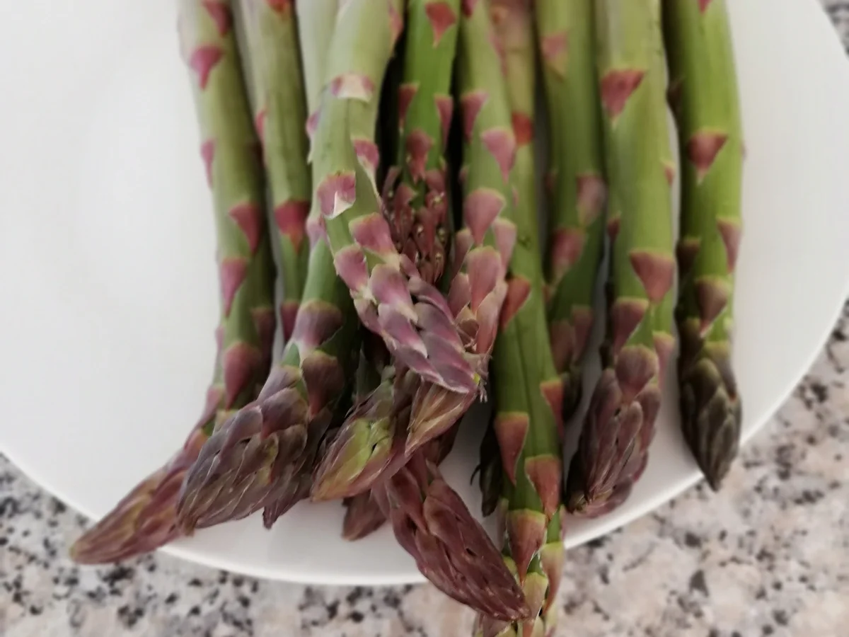 Reissalat mit grünen Spargel - Rezept - Bild Nr. 4
