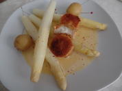 Spargel mit Orangen-Hollandaise und Ziegenkäsetalern - Rezept - Bild Nr. 10453
