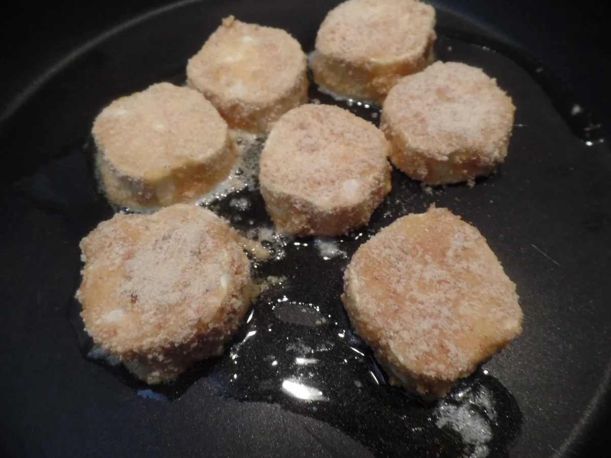 Spargel mit Orangen-Hollandaise und Ziegenkäsetalern - Rezept - Bild Nr. 10467