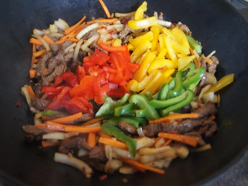 Rindfleischstreifen mit Gemüsemix und Mie-Nudeln - Rezept - Bild Nr. 17