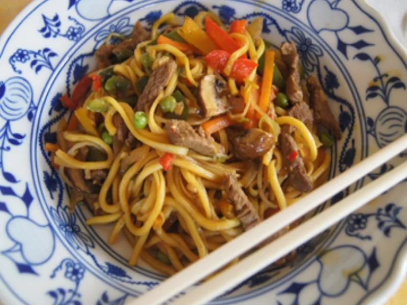 Rindfleischstreifen mit Gemüsemix und Mie-Nudeln - Rezept - Bild Nr. 27