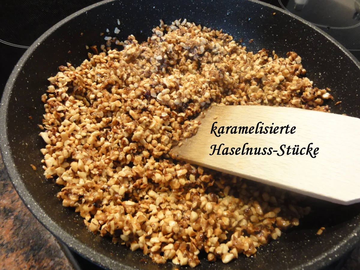 Rührteig:   FRANKFURTER "HERZ" statt einem Kranz - Rezept - Bild Nr. 7