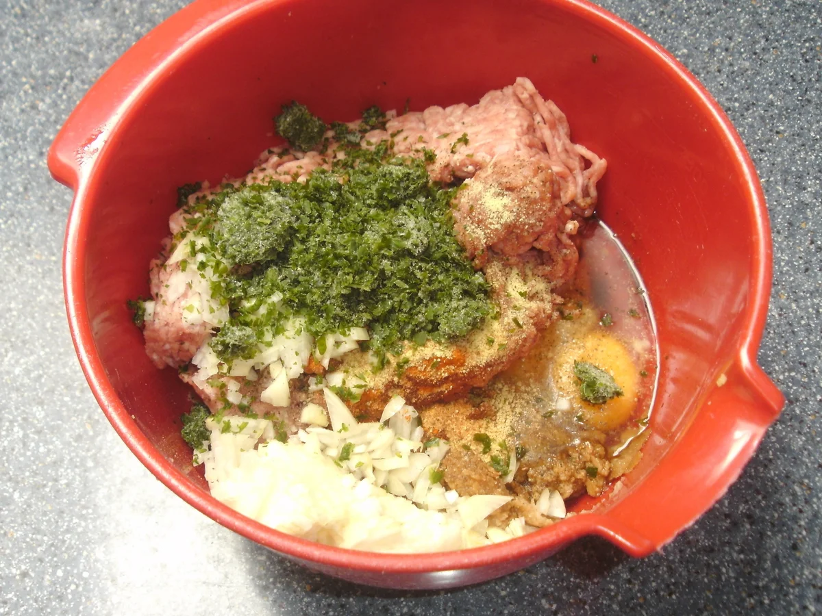 Rezept: Frikadellen Bild Nr. 3 Frikadellen - Rezept - Bild Nr. 3