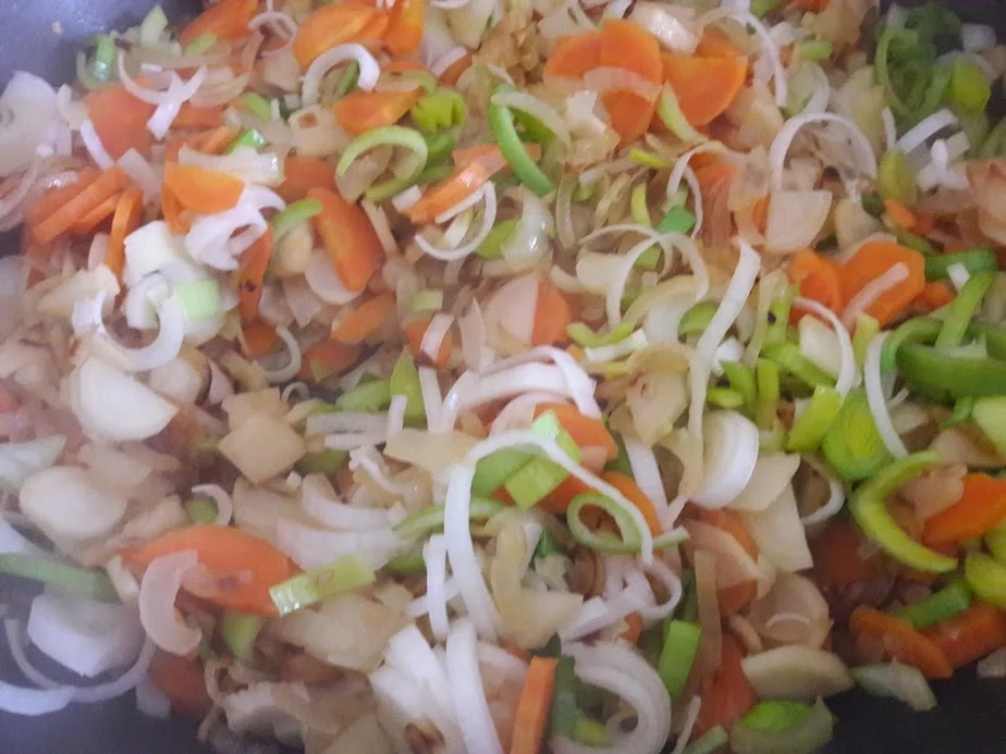 Rezept: Kasseler auf Gemüsebett Bild Nr. 10466 Kasseler auf Gemüsebett - Rezept - Bild Nr. 10466