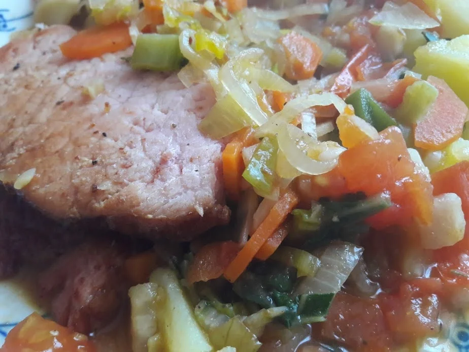 Rezept: Kasseler auf Gemüsebett Bild Nr. 10469 Kasseler auf Gemüsebett - Rezept - Bild Nr. 10469